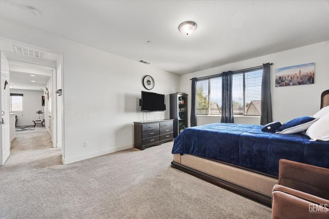 826 Jacob Creek Drive, Bakersfield, CA 93314