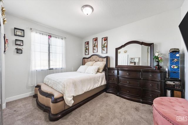 826 Jacob Creek Drive, Bakersfield, CA 93314