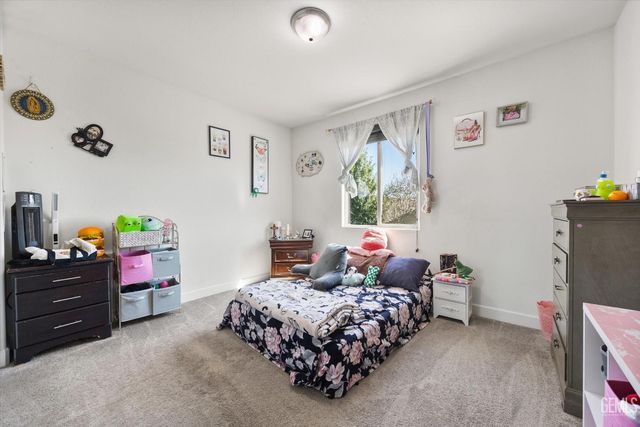 826 Jacob Creek Drive, Bakersfield, CA 93314