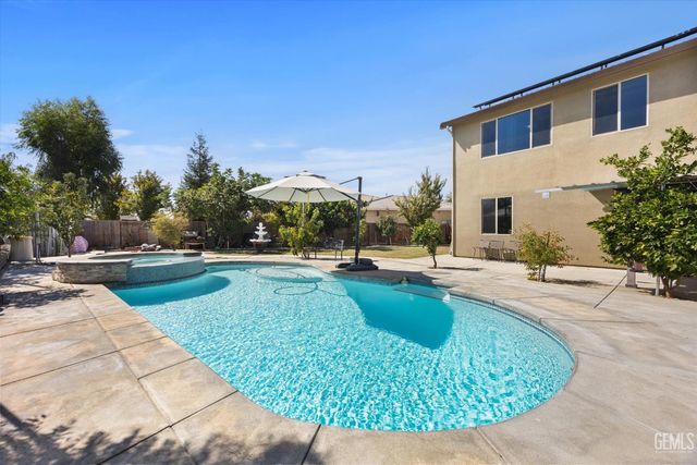 826 Jacob Creek Drive, Bakersfield, CA 93314