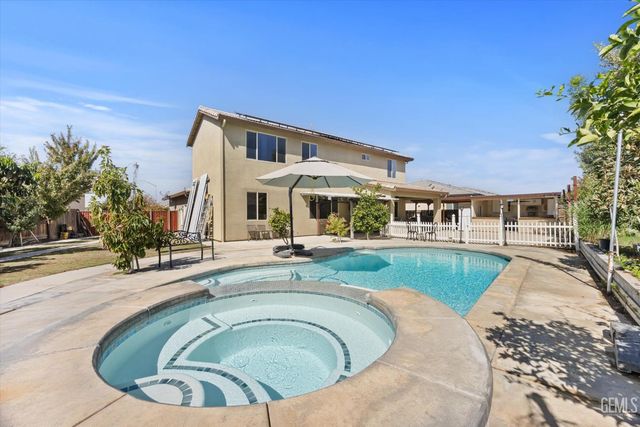 826 Jacob Creek Drive, Bakersfield, CA 93314