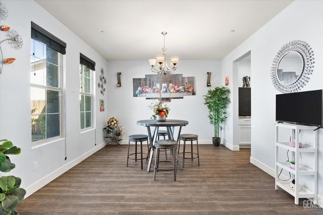 826 Jacob Creek Drive, Bakersfield, CA 93314