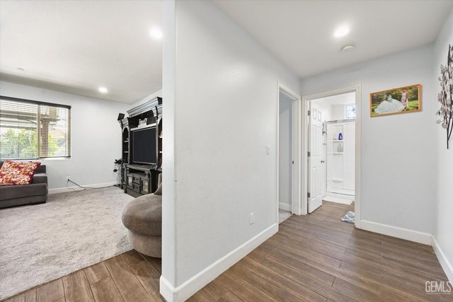 826 Jacob Creek Drive, Bakersfield, CA 93314