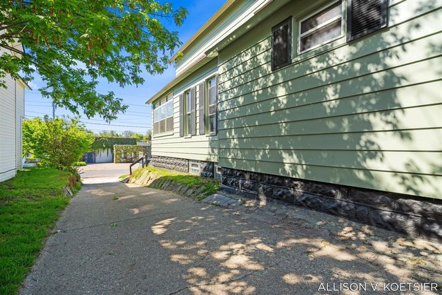 935 Baraga Street, Grand Rapids, MI 49503