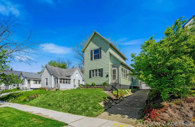 935 Baraga Street, Grand Rapids, MI 49503