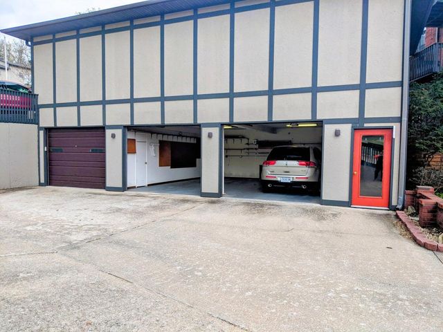 150 Sunken Forest Drive 8-205, Forsyth, MO 65653