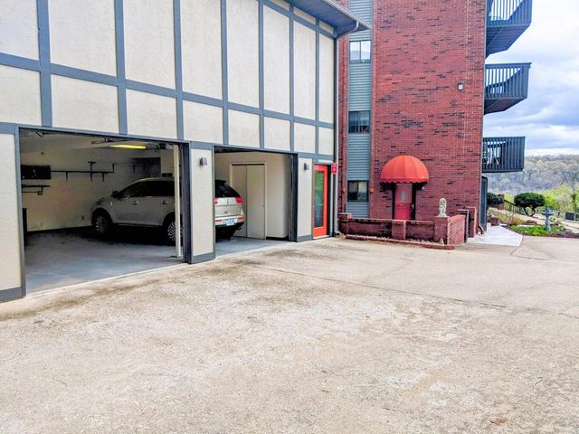 150 Sunken Forest Drive 8-205, Forsyth, MO 65653