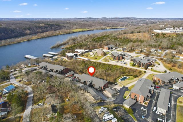 150 Sunken Forest Drive 8-205, Forsyth, MO 65653