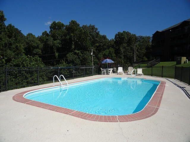 150 Sunken Forest Drive 8-205, Forsyth, MO 65653