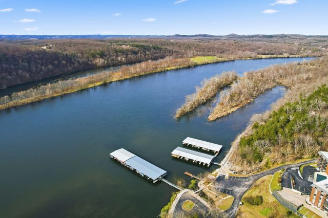 150 Sunken Forest Drive 8-205, Forsyth, MO 65653