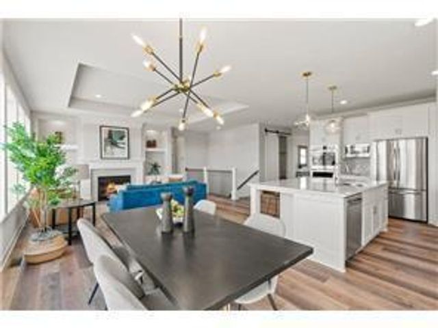 4048 Arbor Drive, Woodbury, MN 55129