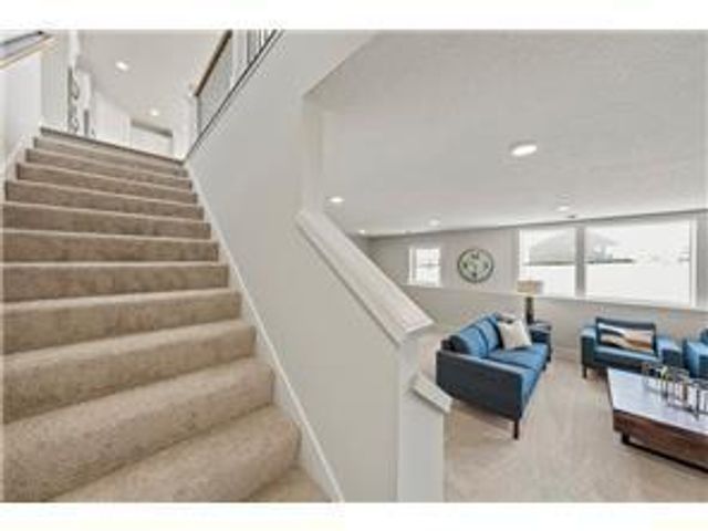 4048 Arbor Drive, Woodbury, MN 55129