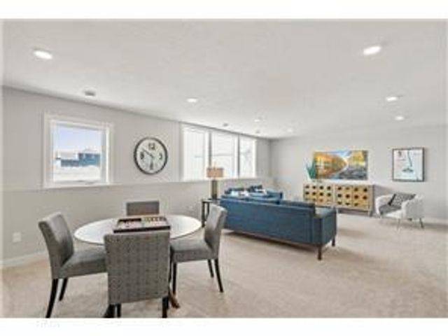 4048 Arbor Drive, Woodbury, MN 55129