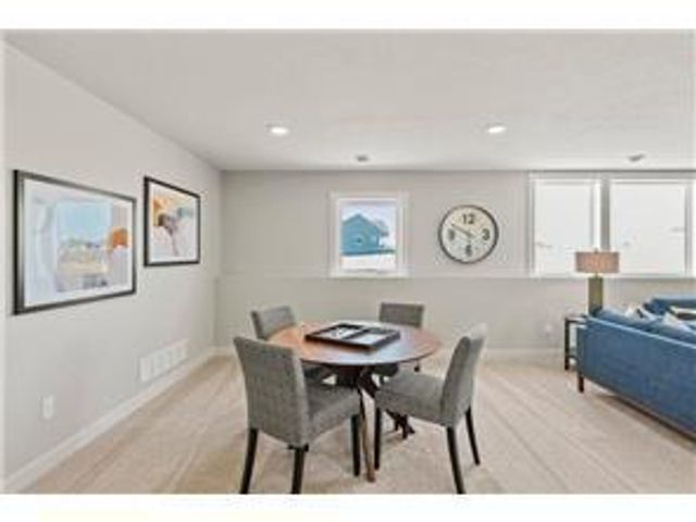 4048 Arbor Drive, Woodbury, MN 55129