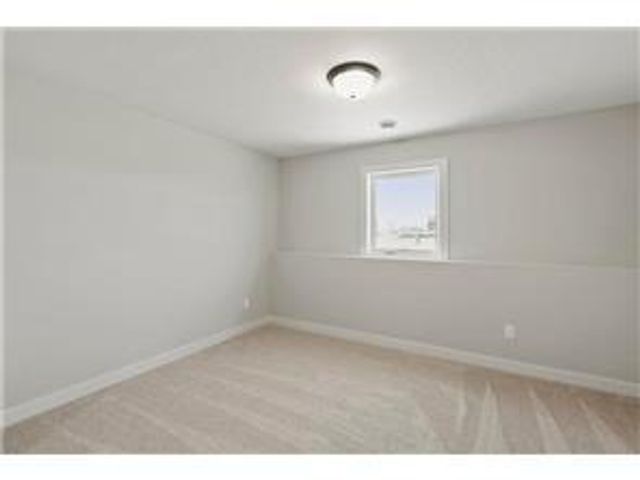 4048 Arbor Drive, Woodbury, MN 55129