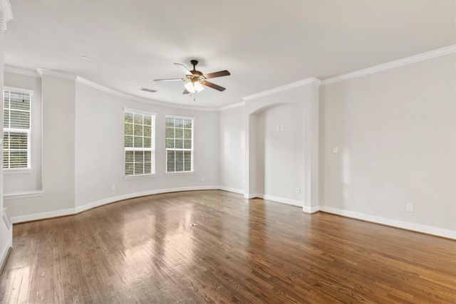 2500 Rockbrook Drive B83, Lewisville, TX 75067