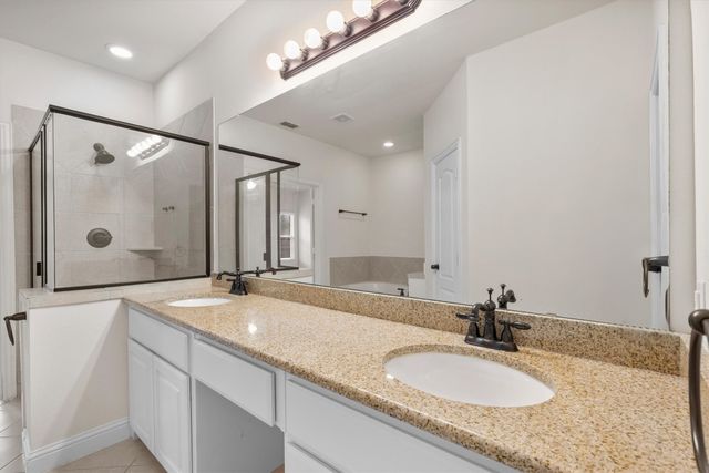 2500 Rockbrook Drive B83, Lewisville, TX 75067