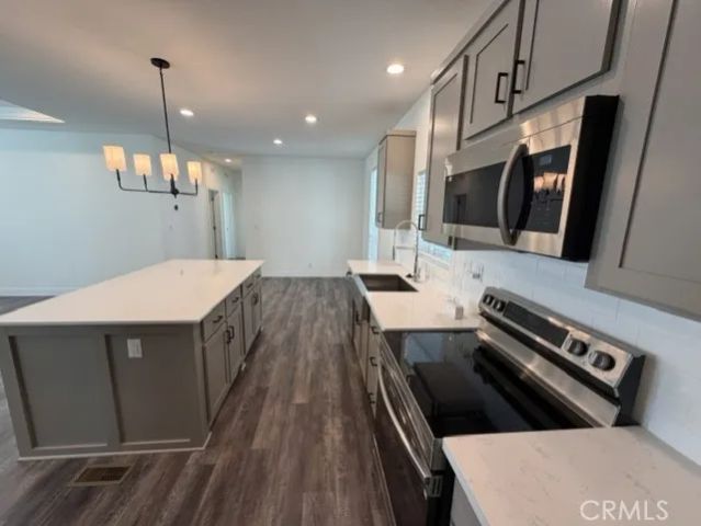 3444 Center 48, Riverside, CA 92501
