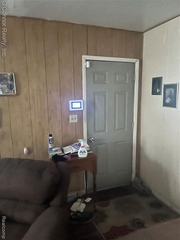 2411 26th Street, Port Huron, MI 48060