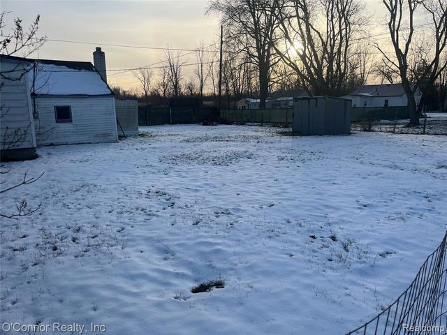 2411 26th Street, Port Huron, MI 48060