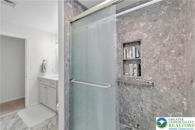 1222 Debby Court, Lehigh Twp, PA 18038