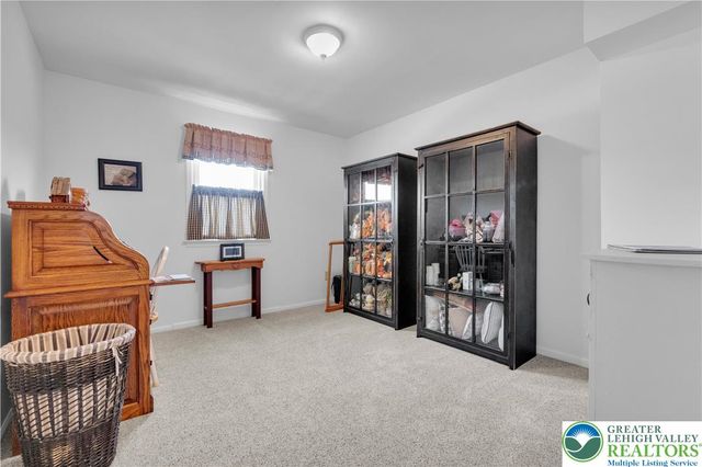 1222 Debby Court, Lehigh Twp, PA 18038