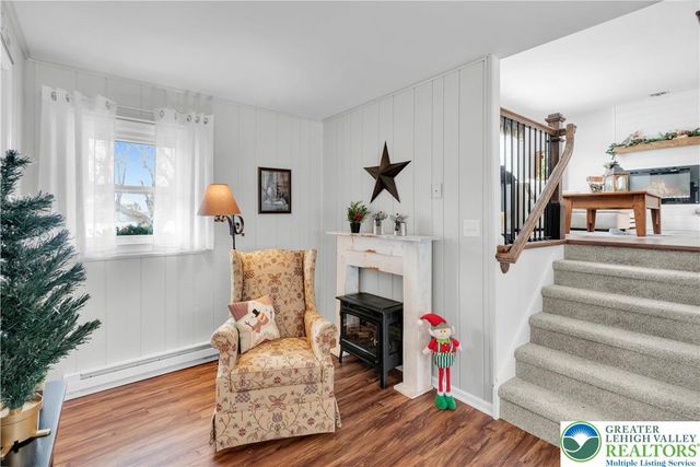 1222 Debby Court, Lehigh Twp, PA 18038