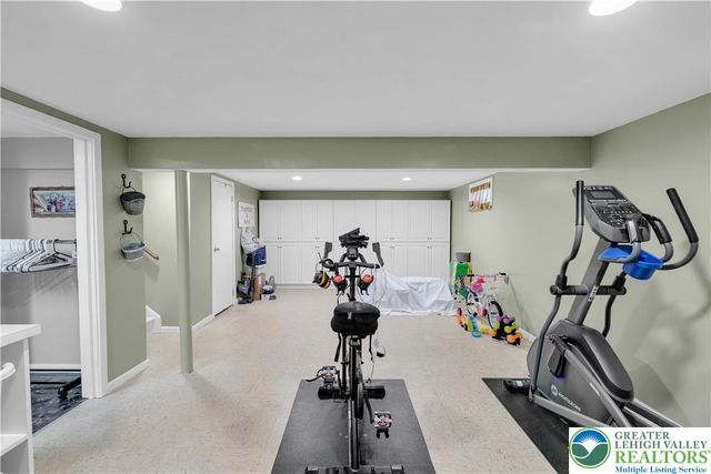 1222 Debby Court, Lehigh Twp, PA 18038