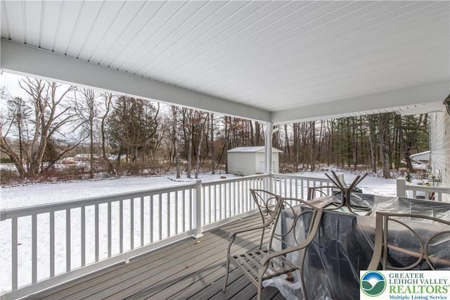 1222 Debby Court, Lehigh Twp, PA 18038