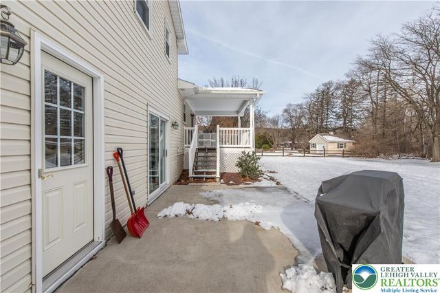 1222 Debby Court, Lehigh Twp, PA 18038