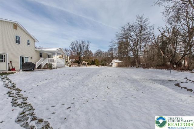 1222 Debby Court, Lehigh Twp, PA 18038