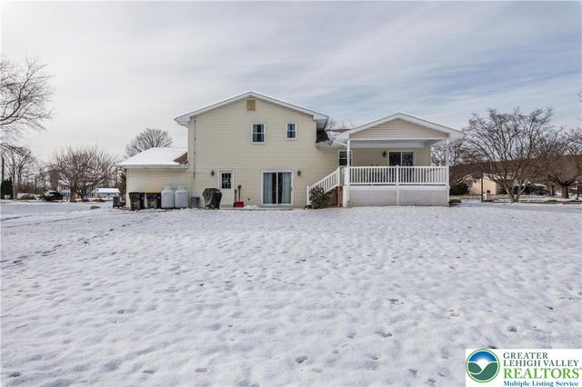 1222 Debby Court, Lehigh Twp, PA 18038