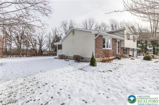 1222 Debby Court, Lehigh Twp, PA 18038