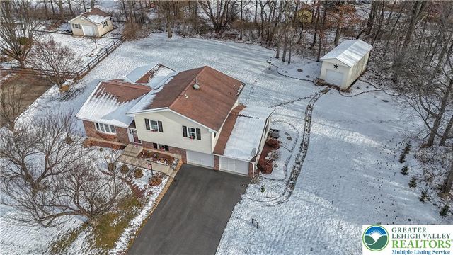 1222 Debby Court, Lehigh Twp, PA 18038