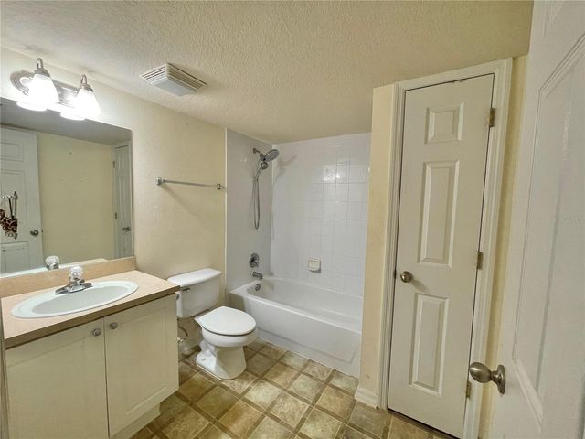 145 N PEARL LAKE CAUSEWAY 112, Altamonte Springs, FL 32714