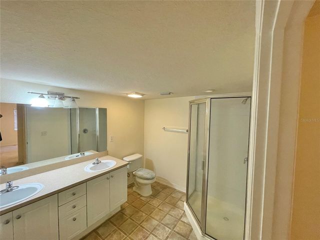 145 N PEARL LAKE CAUSEWAY 112, Altamonte Springs, FL 32714