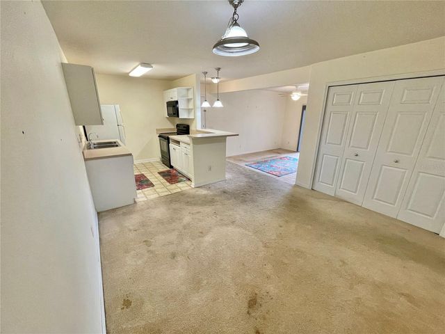 145 N PEARL LAKE CAUSEWAY 112, Altamonte Springs, FL 32714