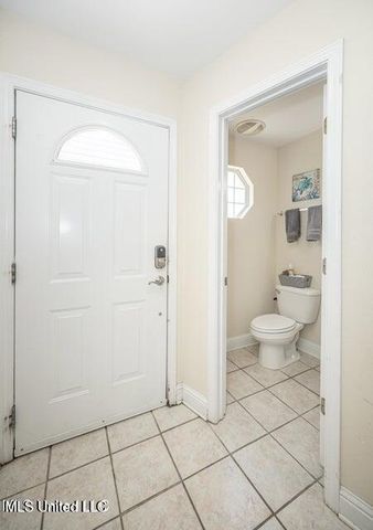 1664 Beach Boulevard, 90, Biloxi, MS 39531