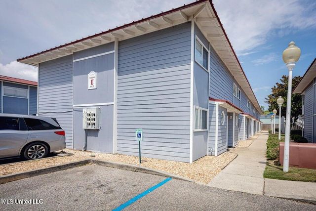 1664 Beach Boulevard, 90, Biloxi, MS 39531