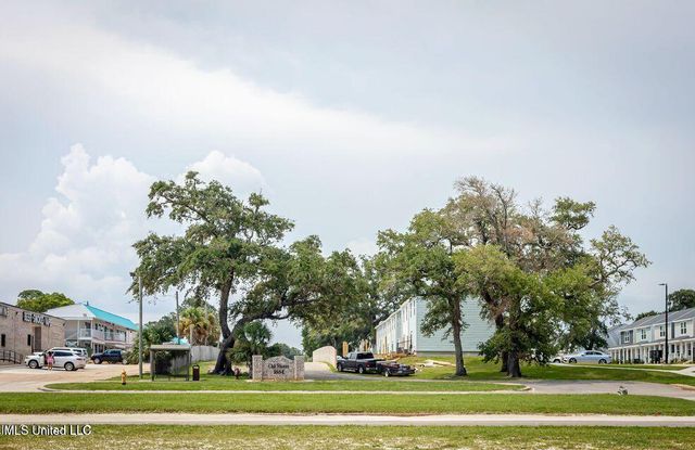 1664 Beach Boulevard, 90, Biloxi, MS 39531