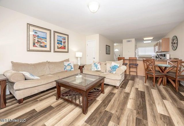 1664 Beach Boulevard, 90, Biloxi, MS 39531