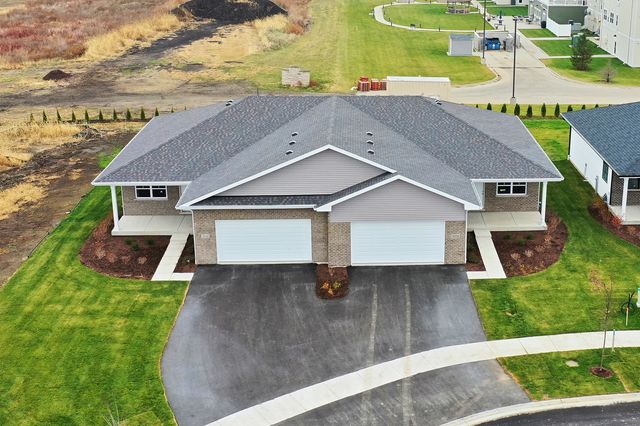 815 Heritage Woods Drive, Minooka, IL 60447