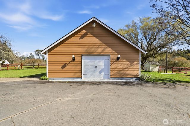 2723 Key Peninsula Highway SW, Lakebay, WA 98349