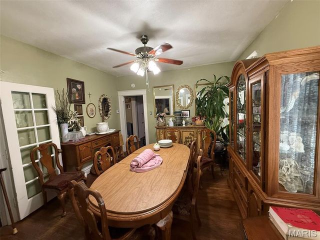 3227 N. Taylor, St Louis, MO 63115