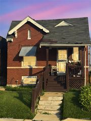 3227 N. Taylor, St Louis, MO 63115