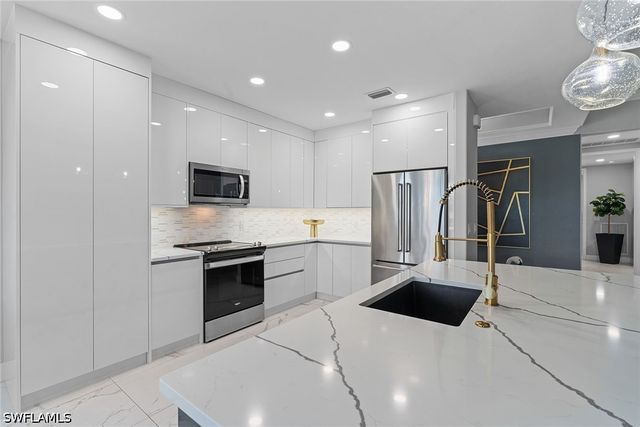 9270 Triana TER 222, Fort Myers, FL 33912