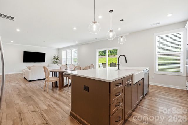 5132 Glenwalk Drive, Charlotte, NC 28269
