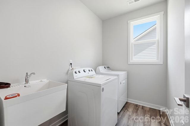5132 Glenwalk Drive, Charlotte, NC 28269