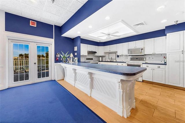 9505 COLONIAL DRIVE, Bradenton, FL 34210