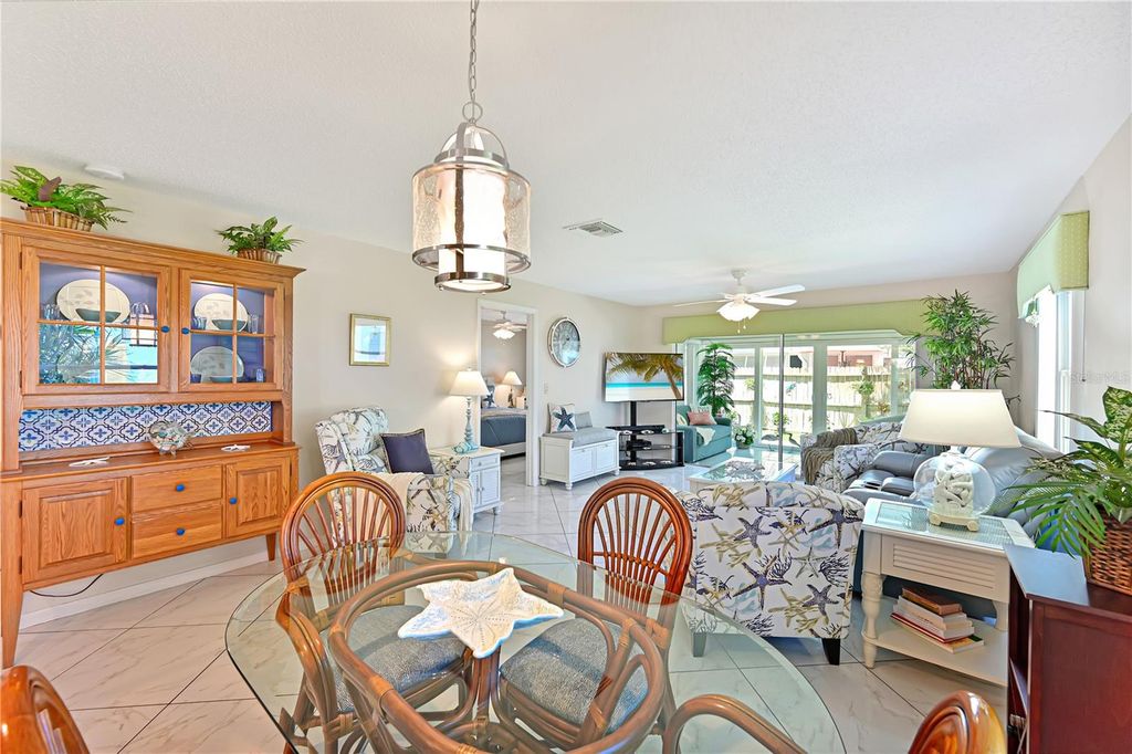 Image 14 of property listing at 9505 COLONIAL DRIVE, Bradenton, FL 34210